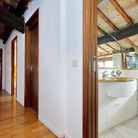 Piazza Mattei Elegant Apartment | Romeloft Zewnętrze zdjęcie